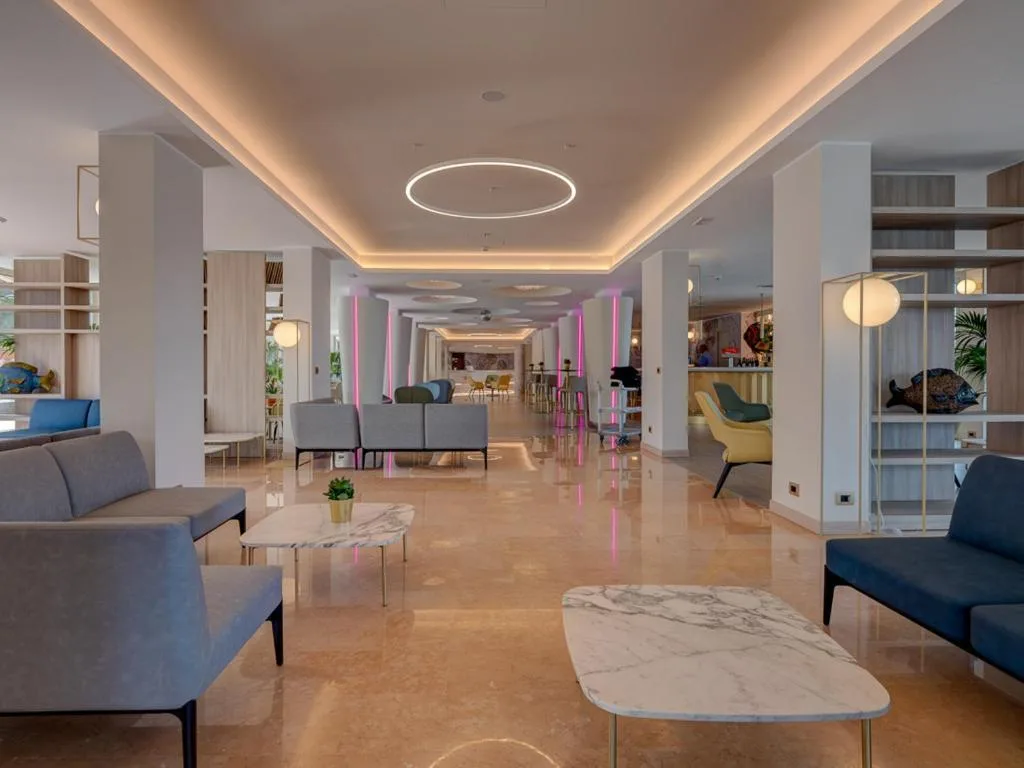 HOTEL ANTARES