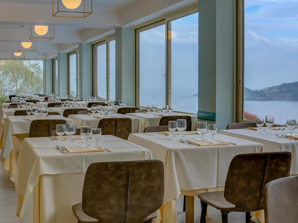HOTEL ANTARES