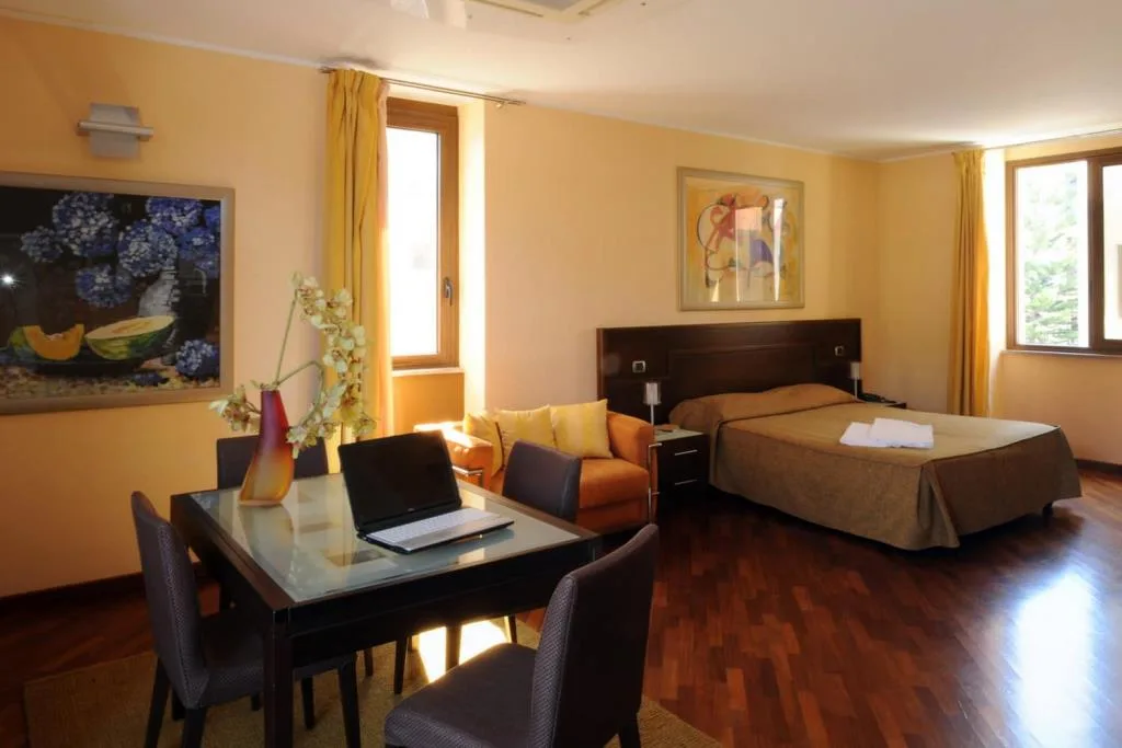 HOTEL PANORAMA