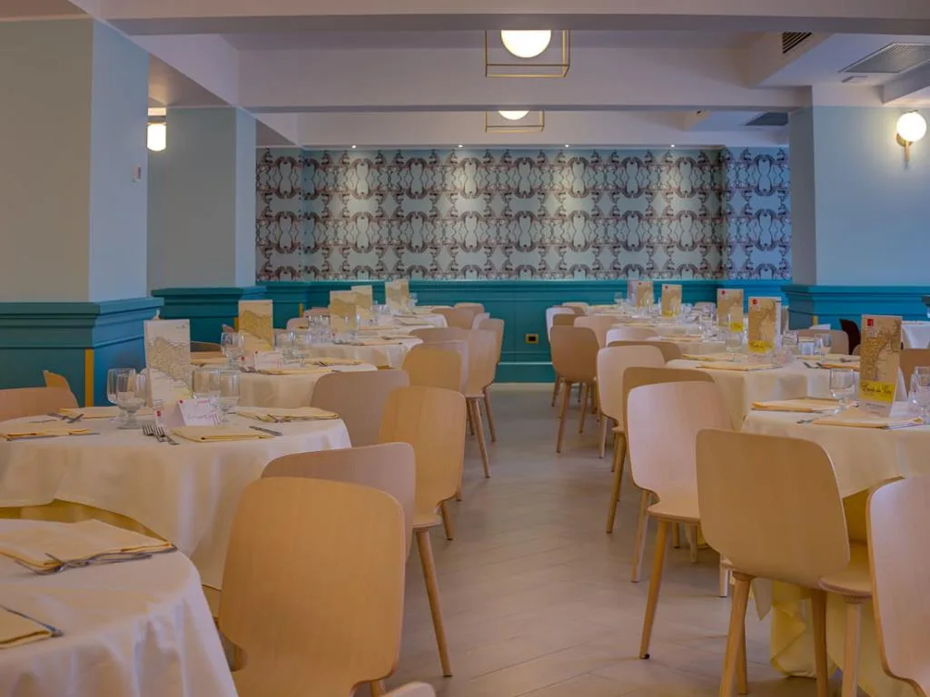 HOTEL ANTARES