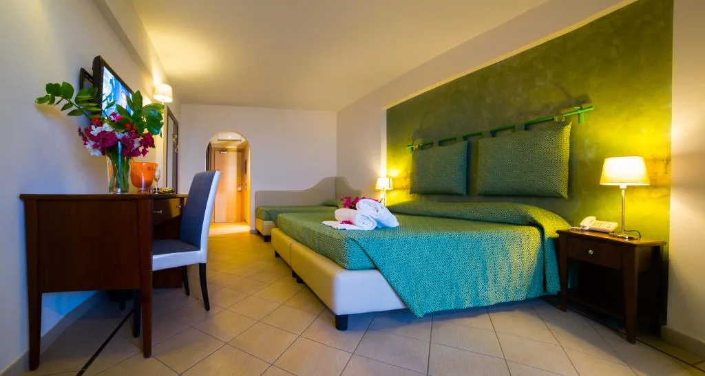 ELIHOTEL