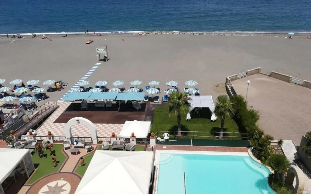 HOTEL IL GABBIANO BEACH