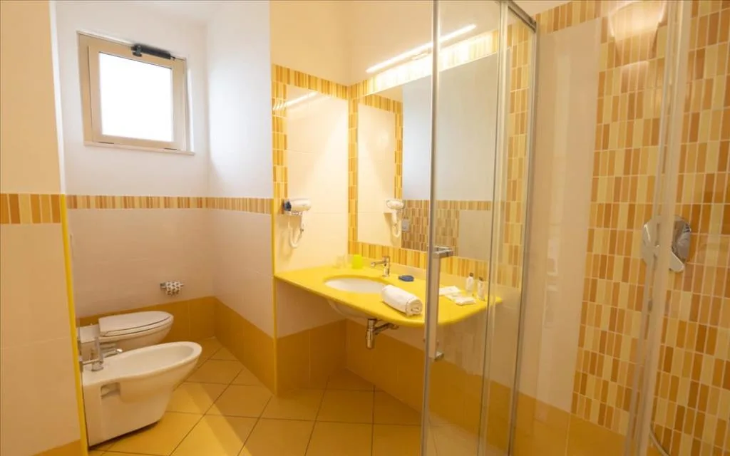 HOTEL BAIA DI TRAINITI