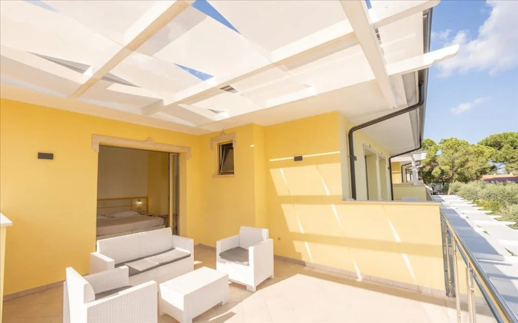 HOTEL BAIA DI TRAINITI