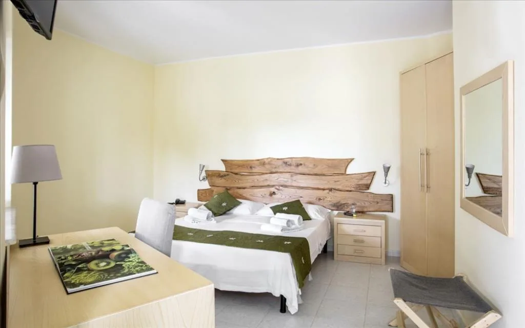 RESORT BORGO DEGLI ULIVI NATURAL VILLAGE