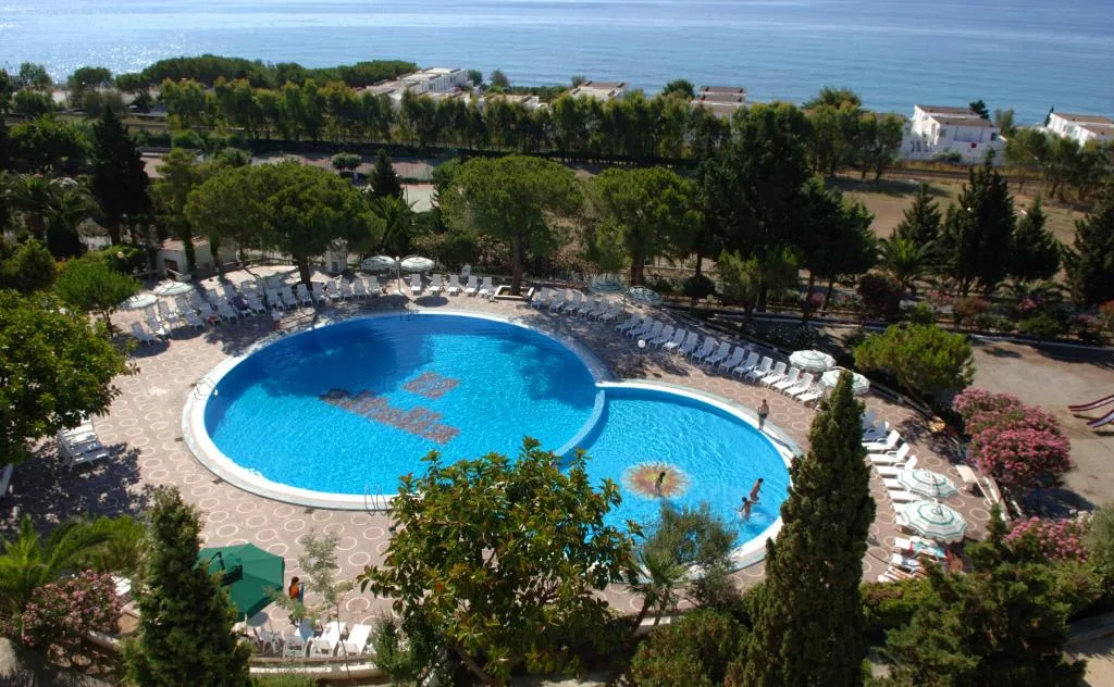 VILLAGGIO CLUB ALTALIA
