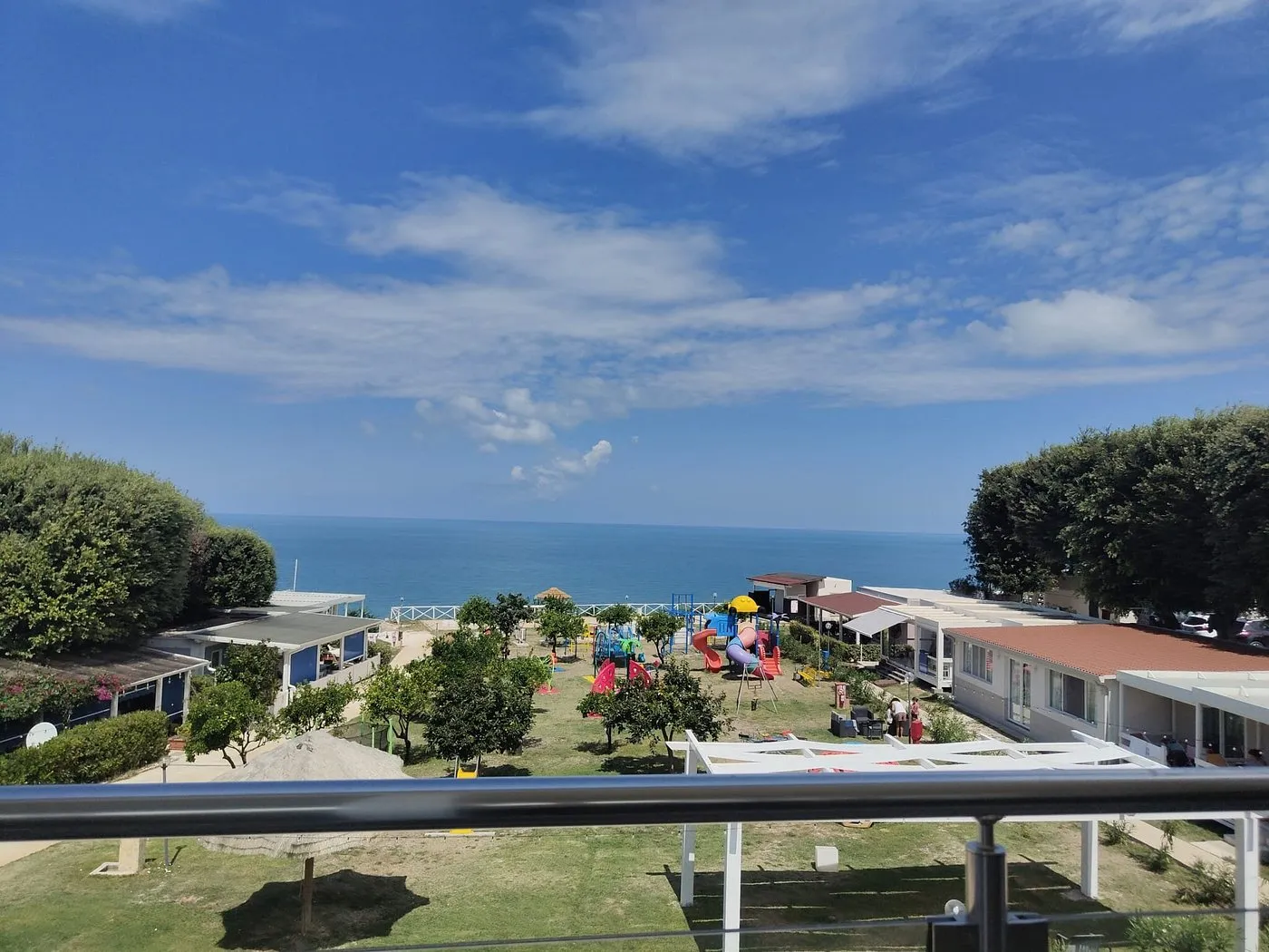 CAMPING VILLAGE FRONTEMARE