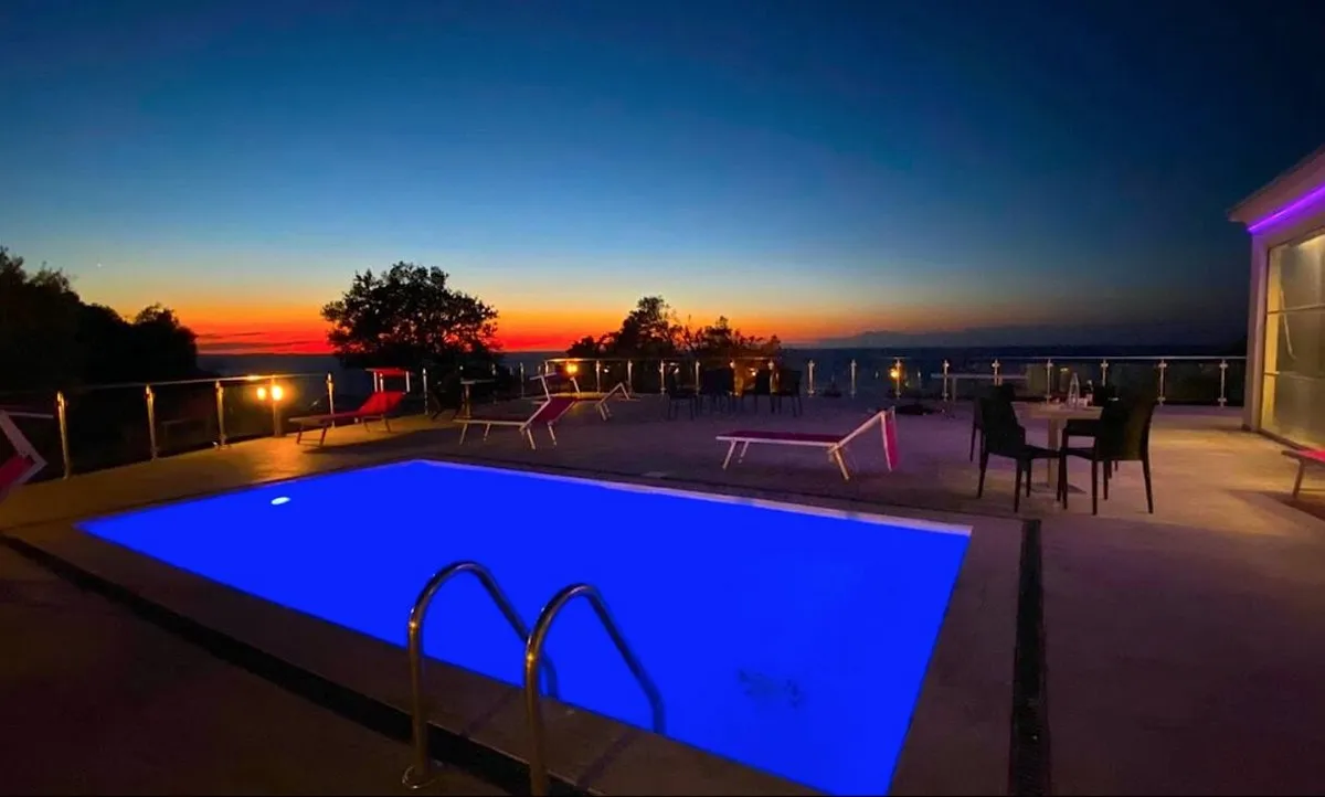 CAMPING VILLAGE FRONTEMARE