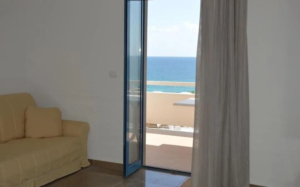 RESIDENCE LA CORVETTA