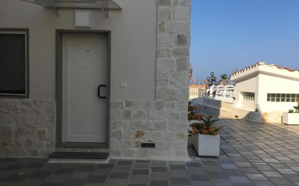 RESIDENCE LA CORVETTA