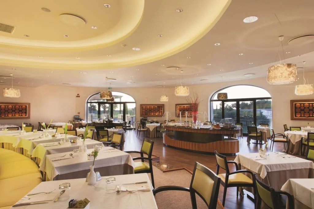 HOTEL ACAYA GOLF RESORT & SPA