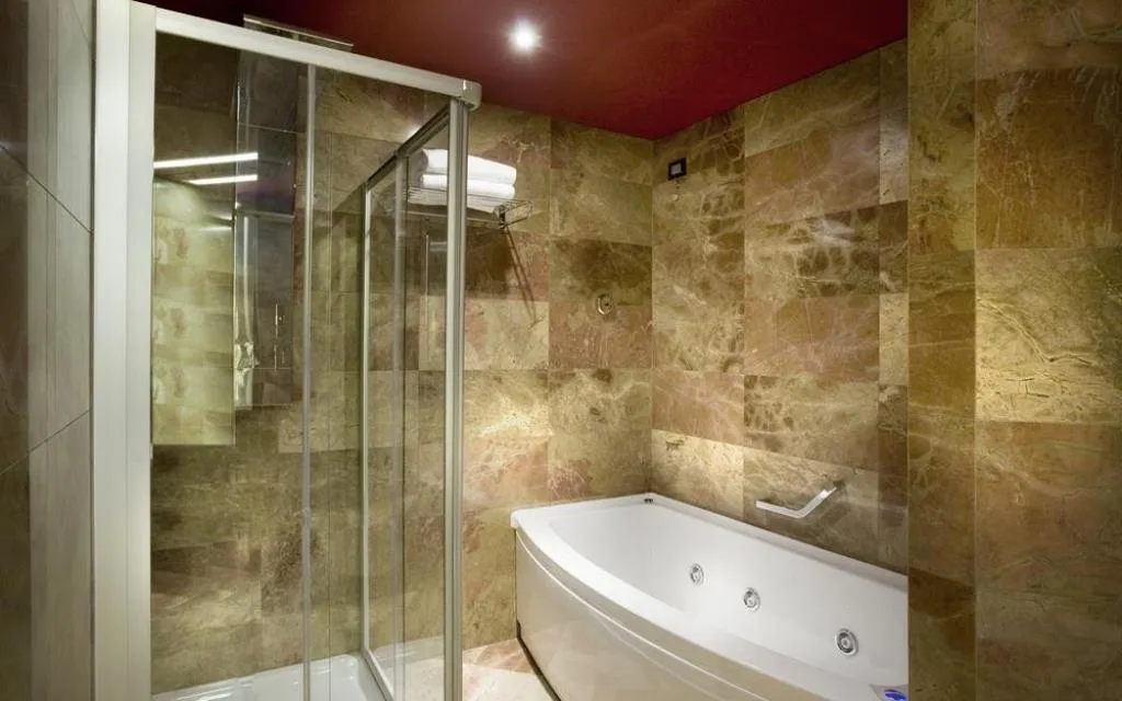 HOTEL HILTON GARDEN INN