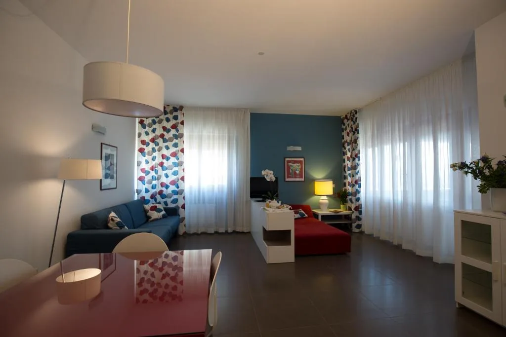MARBELA APARTMENTS & SUITES