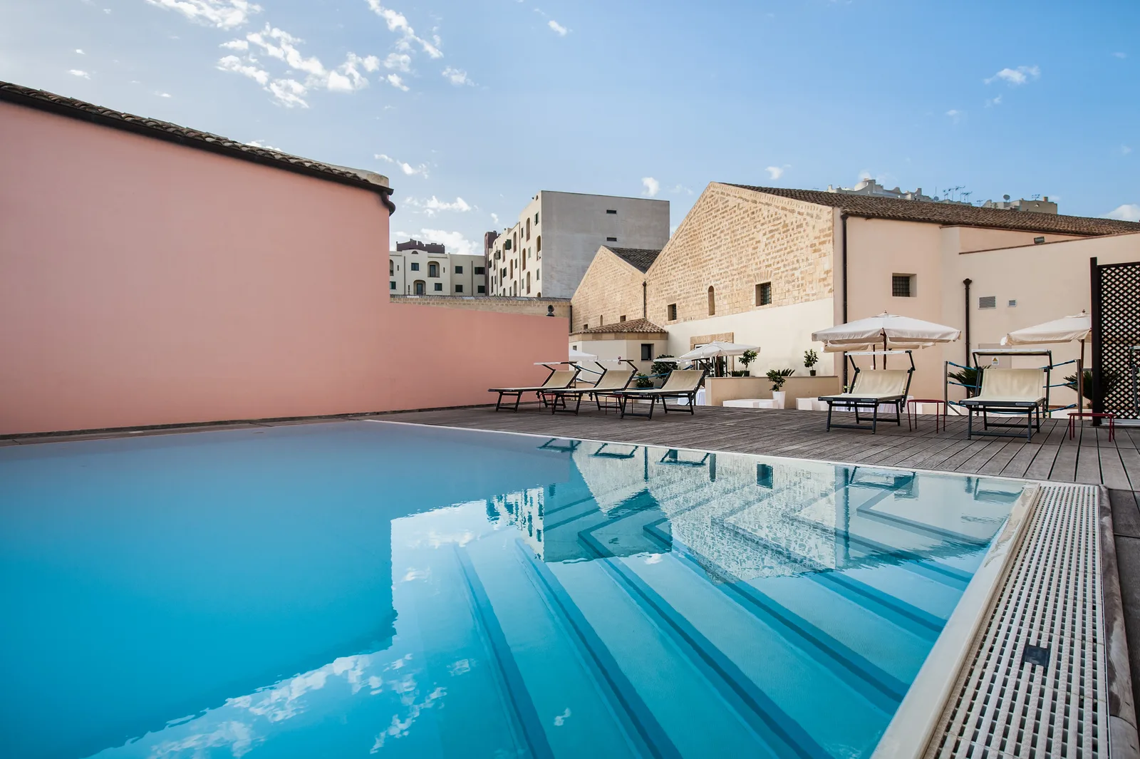MAHARA HOTEL & WELLNESS