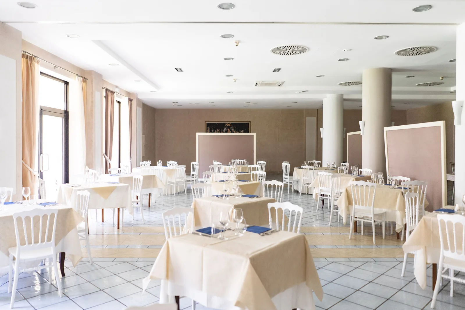 MAHARA HOTEL & WELLNESS