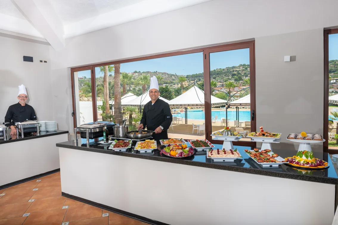 HOTEL BAIA D'ORO